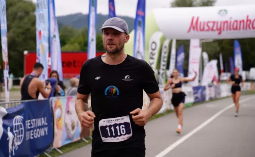 Nie pozostawili złudzeń! W tym roku Bieg Górski na 11 km należał do nich [WIDEO] - 102